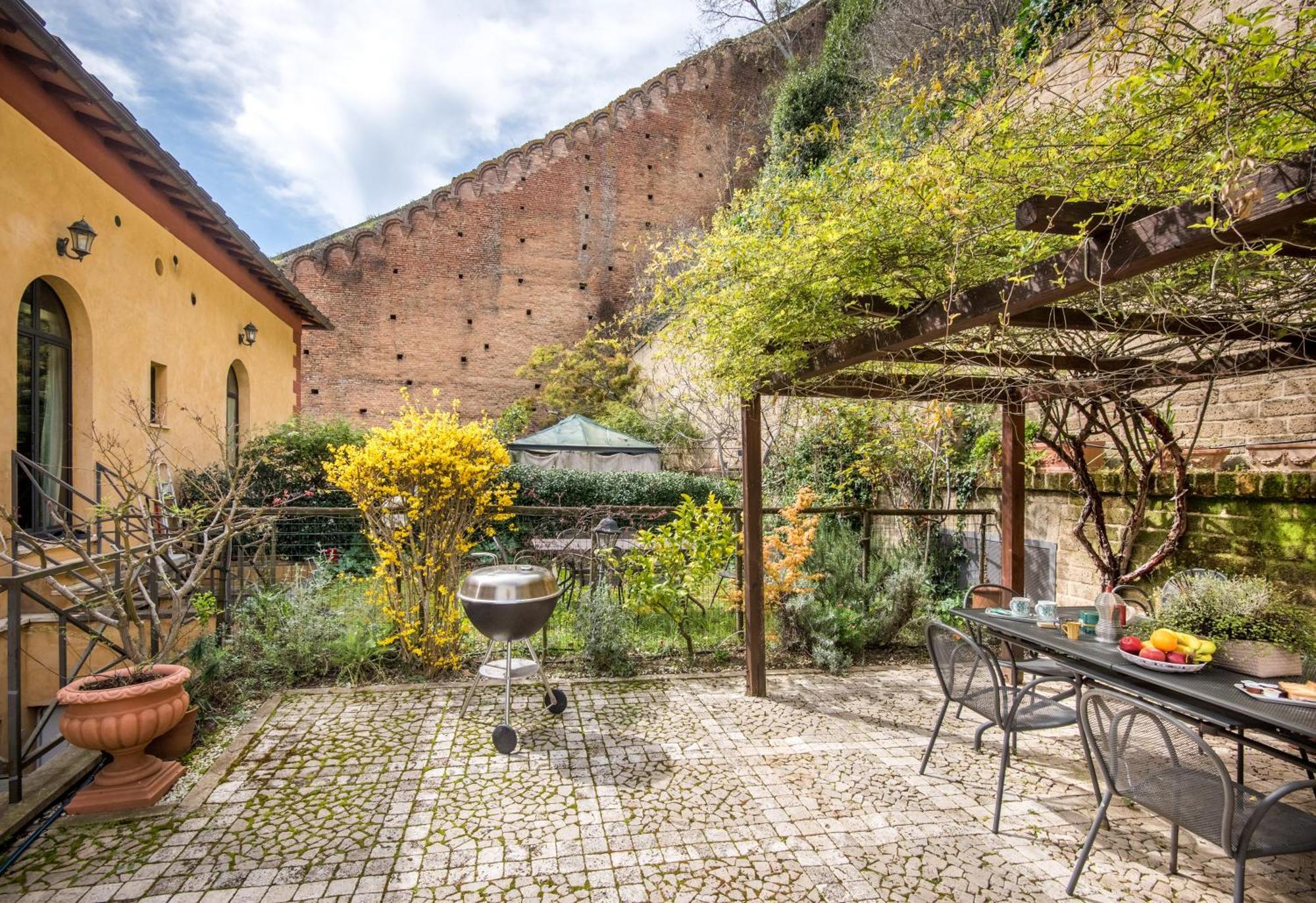 Secret Garden Siena Βίλα Εξωτερικό φωτογραφία